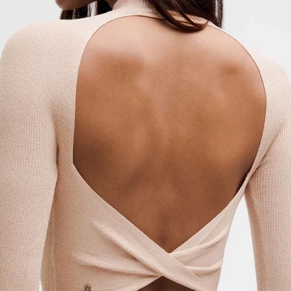 NEW WITH TAGS Lululemon Athletica GLITTER KNIT TWIST BACK LONG SLEVE - Picture 5 of 6